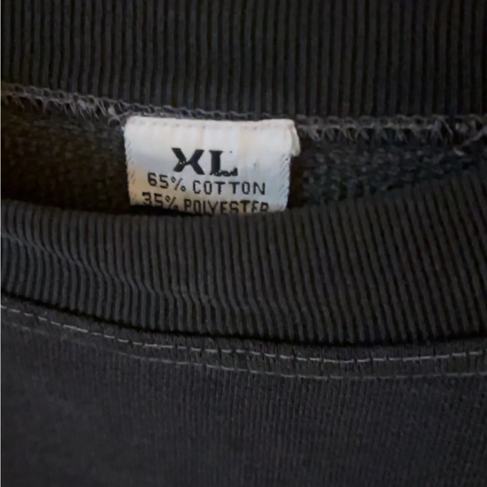 Frankfurt Hard rock crewneck, XL, fits like medium - Picture 3 of 3